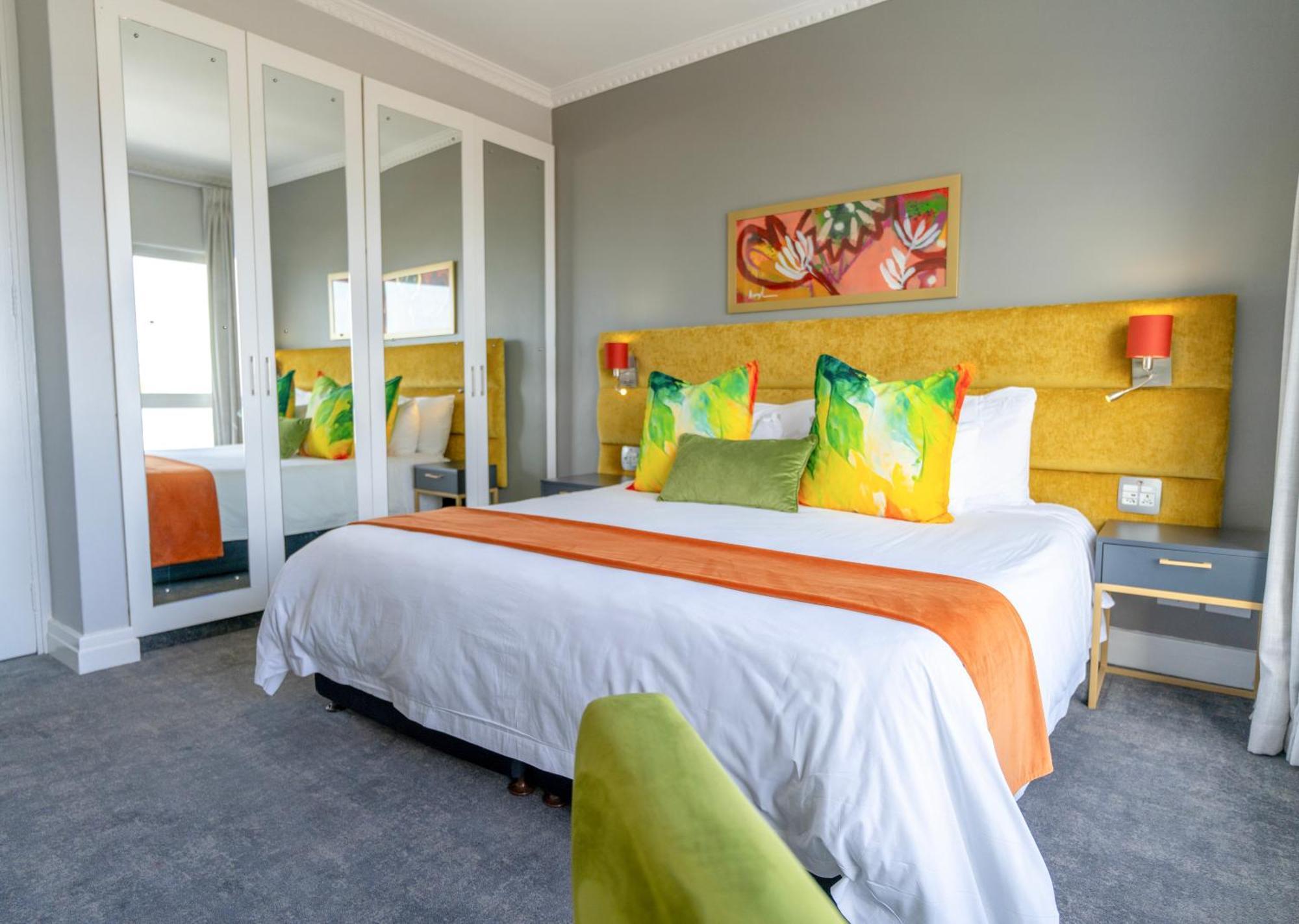 Peninsula All Suite Hotel Cape Town Exterior foto