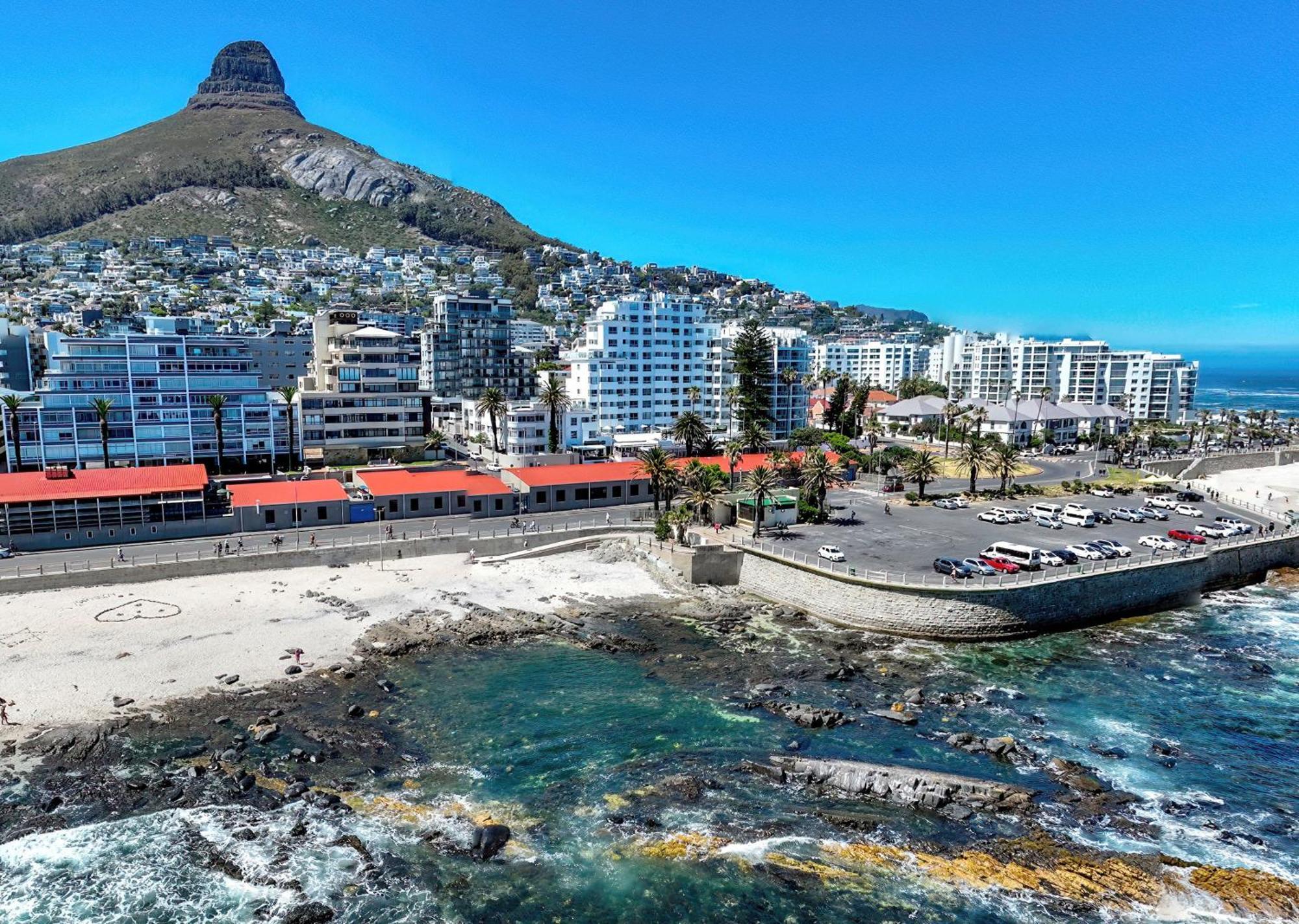 Peninsula All Suite Hotel Cape Town Exterior foto
